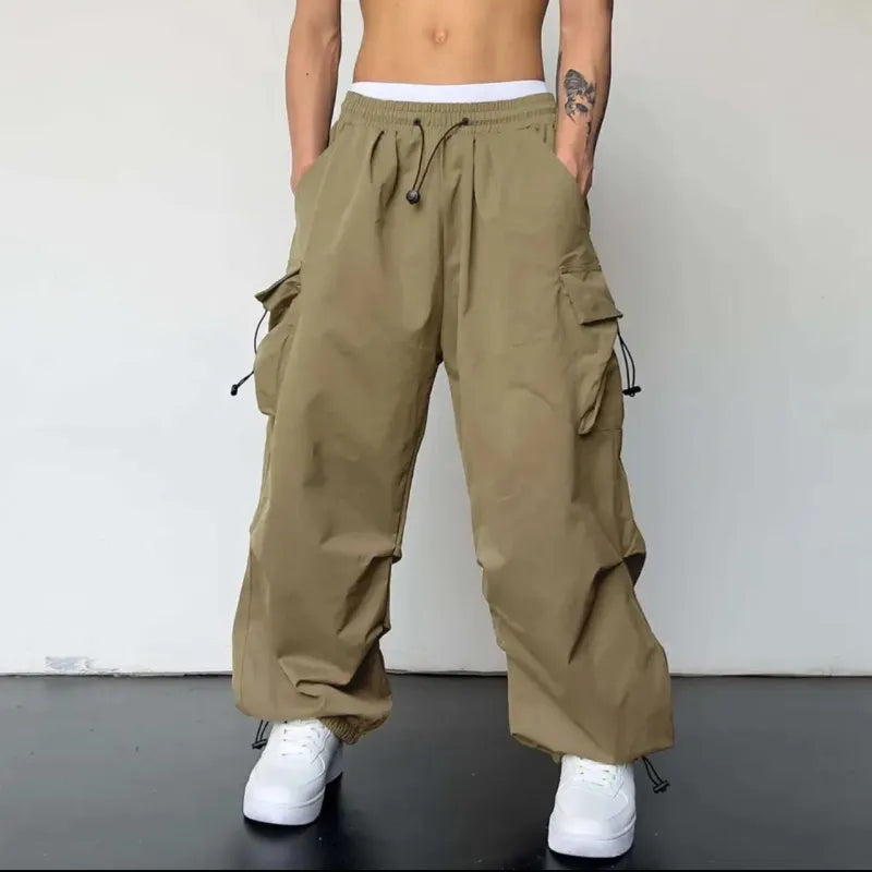 Utility Cargo Pants – More Room. Less Nonsense.