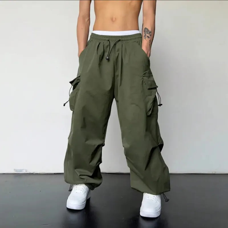 Utility Cargo Pants – More Room. Less Nonsense.