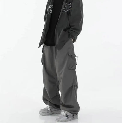 Utility Cargo Pants – More Room. Less Nonsense.