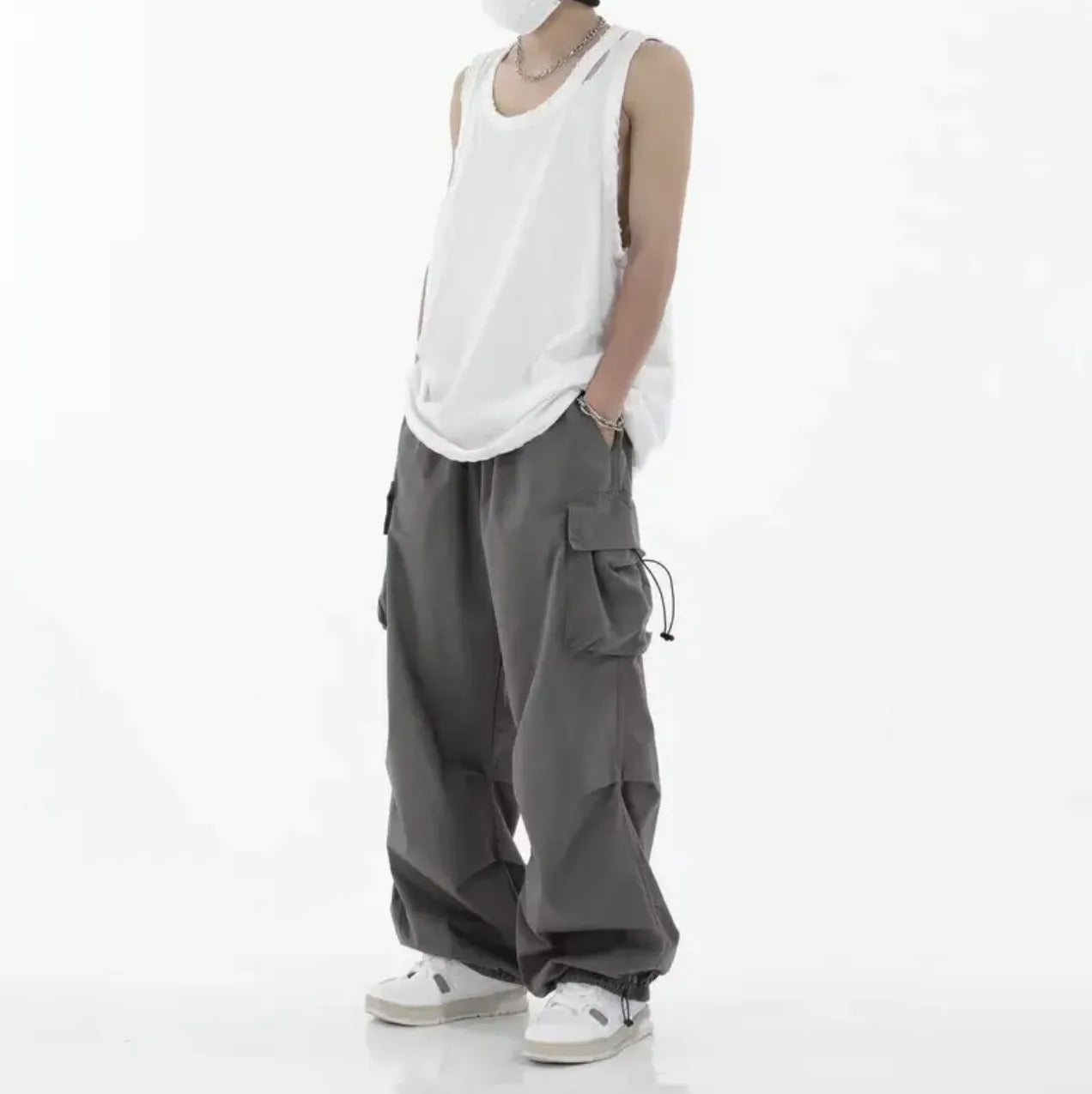 Utility Cargo Pants – More Room. Less Nonsense.